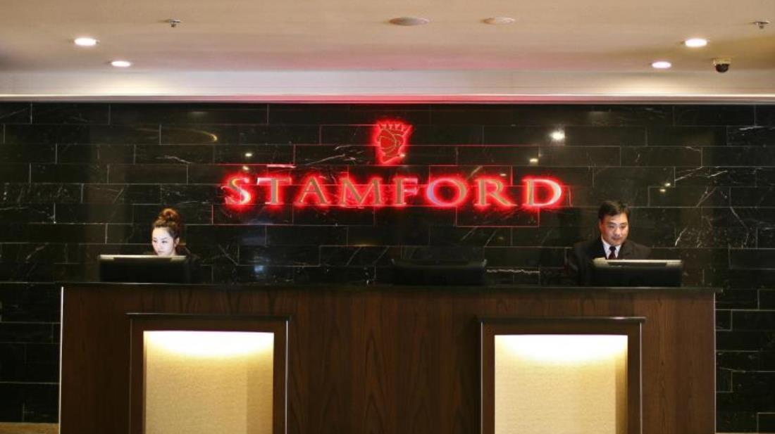 Hotel Stamford Plaza Adelaida Exterior foto Stamford logo at the reception of the hotel